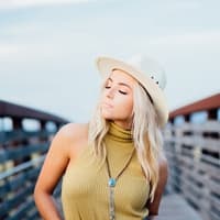 Nova H Ellis
